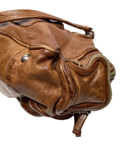 PRADA（プラダ）PRADA (プラダ) マルチポケット ウォッシュドレザー ショルダーバッグ　BR2804 ブラウンの古着・服飾アイテム