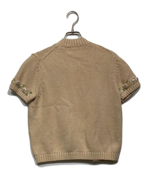 SEVEN TEN by MIHO KAWAHITO（セブン テン バイ ミホ カワヒト）SEVEN TEN by MIHO KAWAHITO (セブン テン バイ ミホ カワヒト) ビジューショートスリーブカーディガン　8S203 ベージュ サイズ:Mの古着・服飾アイテム