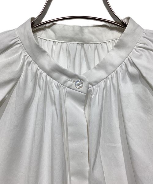 TOMORROW LAND collection（トゥモローランドコレクション）TOMORROW LAND collection (トゥモローランドコレクション) ストレッチブロード パフスリーブブラウス ホワイト サイズ:36の古着・服飾アイテム