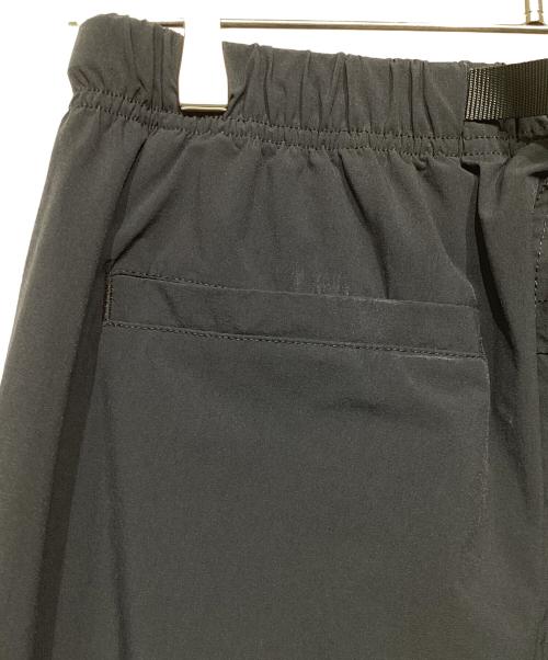 GRAMICCI（グラミチ）GRAMICCI (グラミチ) 4WAYストレッチ トラックパンツ ブラック サイズ:ASIA　Mの古着・服飾アイテム