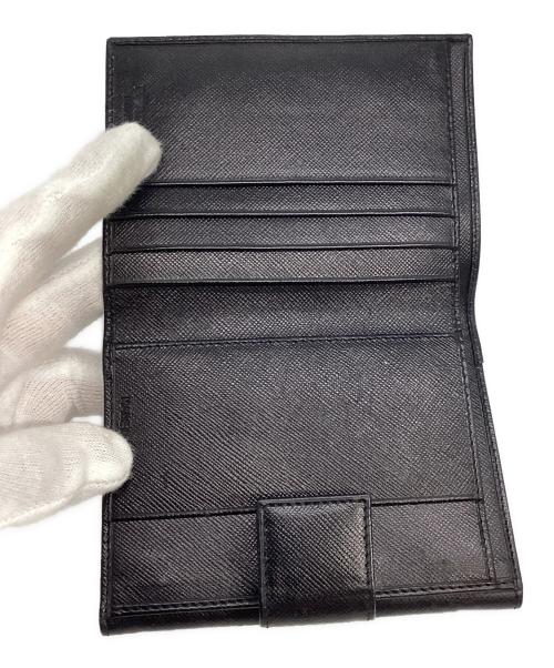 PRADA（プラダ）PRADA (プラダ) 2つ折り財布　M523A ブラックの古着・服飾アイテム