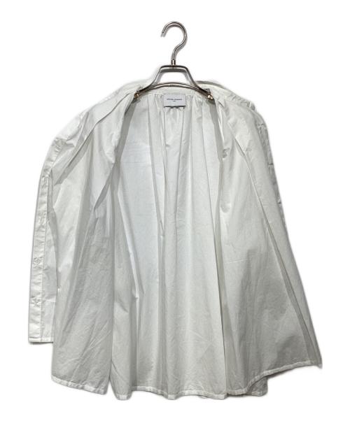 UNITED ARROWS TOKYO（ユナイテッドアローズトウキョウ）UNITED ARROWS TOKYO (ユナイテッドアローズトウキョウ) タック フレア シャツ　1521-215-1450 ホワイト サイズ:-の古着・服飾アイテム