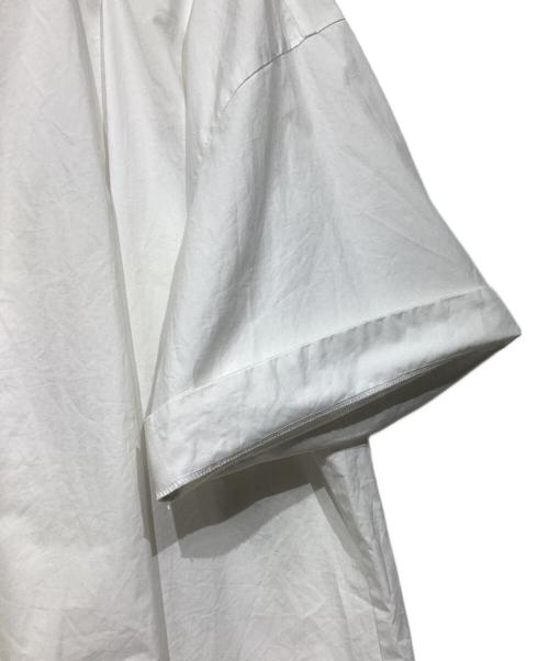 UNITED ARROWS TOKYO（ユナイテッドアローズトウキョウ）UNITED ARROWS TOKYO (ユナイテッドアローズトウキョウ) タック フレア シャツ　1521-215-1450 ホワイト サイズ:-の古着・服飾アイテム