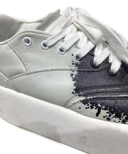 MM6 Maison Margiela（エムエムシックスメゾンマルジェラ）MM6 Maison Margiela (エムエムシックスメゾンマルジェラ) ローカットスニーカー ホワイト サイズ:38 1/2の古着・服飾アイテム