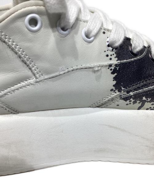 MM6 Maison Margiela（エムエムシックスメゾンマルジェラ）MM6 Maison Margiela (エムエムシックスメゾンマルジェラ) ローカットスニーカー ホワイト サイズ:38 1/2の古着・服飾アイテム