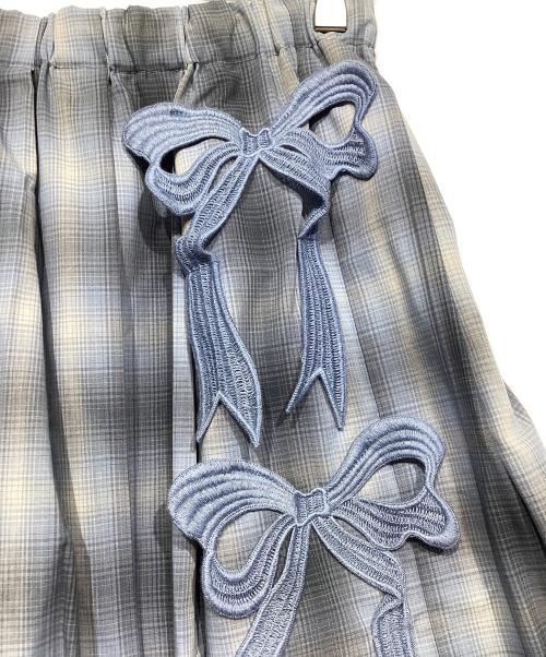 Mikio Sakabe（ミキオサカベ）Mikio Sakabe (ミキオサカベ) Embroidery Pleats Skirt ブルー サイズ:Freeの古着・服飾アイテム