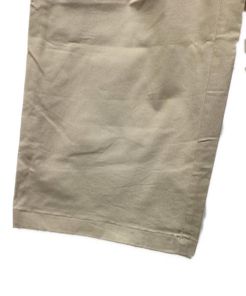 SQUEEZED DESIGN（スクイーズ デザイン）SQUEEZED DESIGN (スクイーズ デザイン) UNSLACKS 2TUCK CHINO ベージュ サイズ:34の古着・服飾アイテム