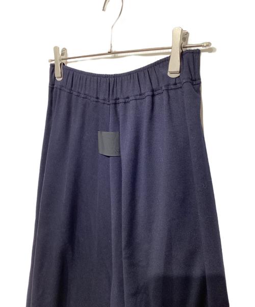 COGTHEBIGSMOKE（コグザビッグスモーク）COGTHEBIGSMOKE (コグザビッグスモーク) HALO SEMI-FLARE SKIRT 8501-130-823-1 ネイビー サイズ:Freeの古着・服飾アイテム