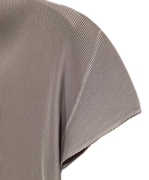 PLEATS PLEASE（プリーツプリーズ）PLEATS PLEASE (プリーツプリーズ) プリーツタートルネックカットソー ベージュ サイズ:不明の古着・服飾アイテム