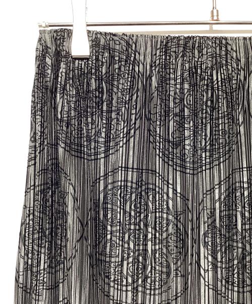 PLEATS PLEASE（プリーツプリーズ）PLEATS PLEASE (プリーツプリーズ) 総柄プリーツスカート PP63-JG724 グレー サイズ:Mの古着・服飾アイテム