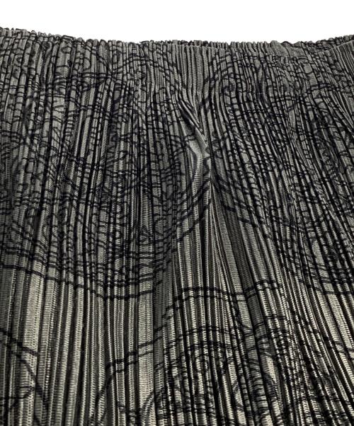 PLEATS PLEASE（プリーツプリーズ）PLEATS PLEASE (プリーツプリーズ) 総柄プリーツスカート PP63-JG724 グレー サイズ:Mの古着・服飾アイテム