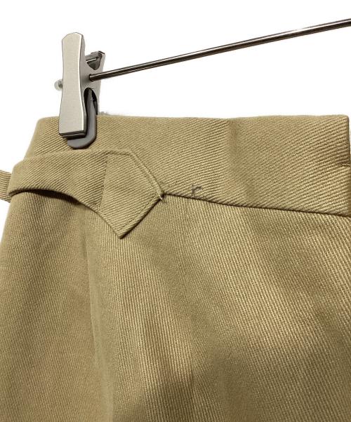 Fumiya Hirano The Trousers（フミヤ ヒラノ ザ トラウザーズ）Fumiya Hirano The Trousers (フミヤ ヒラノ ザ トラウザーズ) コットンスラックス 23AWP0121 ベージュ サイズ:38の古着・服飾アイテム