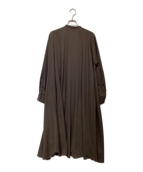mizuiro-ind（ミズイロインド）mizuiro-ind (ミズイロインド) スタンドカラーフレアロングシャツワンピース ブラウン サイズ:FREEの古着・服飾アイテム