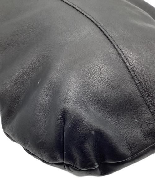 kurashi&trips publishing（クラシアンドトリップス パブリッシング）kurashi&trips publishing (クラシアンドトリップス パブリッシング) 撥水レザーの2WAYトートバッグ ブラックの古着・服飾アイテム