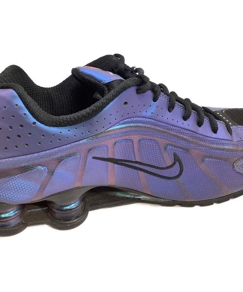 NIKE（ナイキ）NIKE (ナイキ) SHOX R4 METALLIC　HQ3446-001 ネイビー サイズ:US9の古着・服飾アイテム