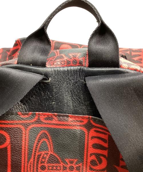 Vivienne Westwood（ヴィヴィアンウエストウッド）Vivienne Westwood (ヴィヴィアンウエストウッド) PVCオーブ柄リュック ブラック×レッドの古着・服飾アイテム