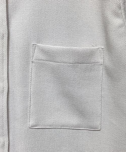 FUMIE=TANAKA（フミエタナカ）FUMIE=TANAKA (フミエタナカ) half embroidery sh ハーフエンブロイダリーシャツ ベージュ サイズ:1の古着・服飾アイテム