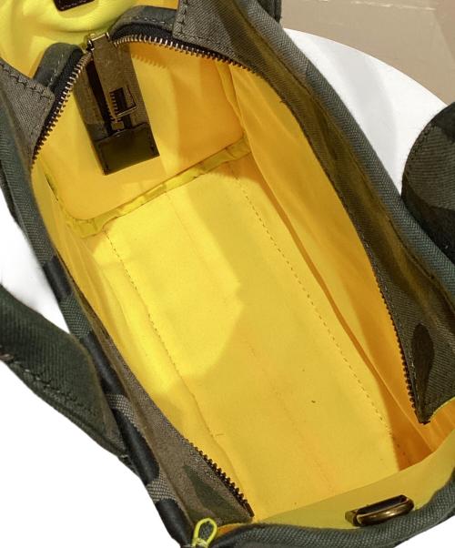 MARC JACOBS（マークジェイコブス）MARC JACOBS (マークジェイコブス) カモフラージュ柄　THE TOTE BAG グリーンの古着・服飾アイテム