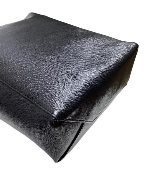 CELINE（セリーヌ）CELINE (セリーヌ) バーティカル カバ スモール　 ブラックの古着・服飾アイテム