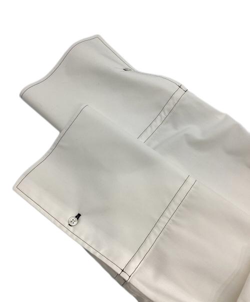 UNITED TOKYO（ユナイテッドトーキョー）UNITED TOKYO (ユナイテッドトーキョー) 2wayフリルオーバーシャツ ホワイト サイズ:Freeの古着・服飾アイテム