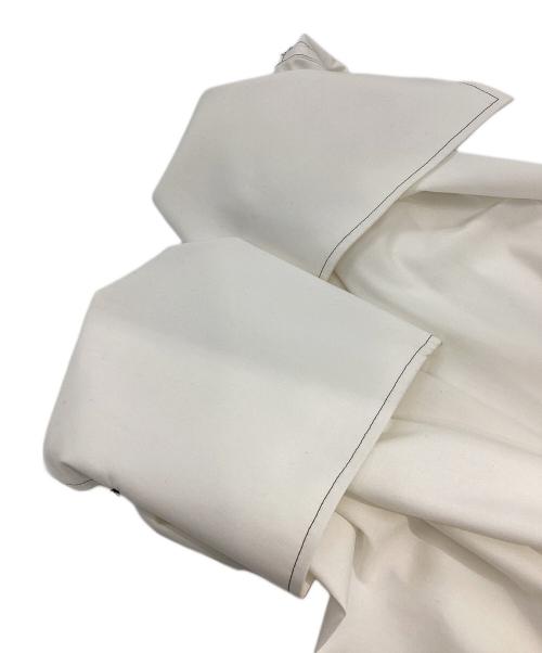 UNITED TOKYO（ユナイテッドトーキョー）UNITED TOKYO (ユナイテッドトーキョー) 2wayフリルオーバーシャツ ホワイト サイズ:Freeの古着・服飾アイテム