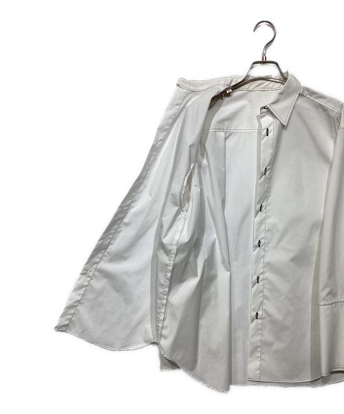 UNITED TOKYO（ユナイテッドトーキョー）UNITED TOKYO (ユナイテッドトーキョー) 2wayフリルオーバーシャツ ホワイト サイズ:Freeの古着・服飾アイテム