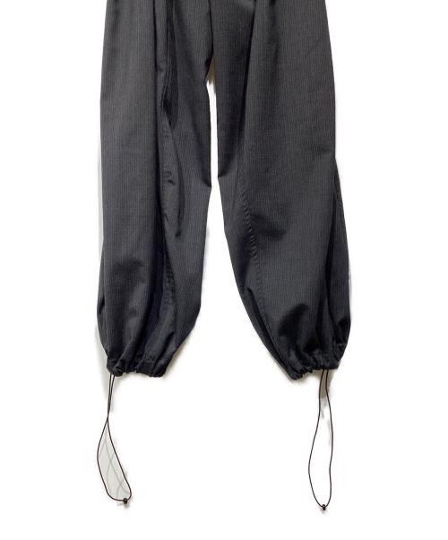 NVRFRGT（ネヴァーフォーゲット）NVRFRGT (ネヴァーフォーゲット) STUDIOUS (ステュディオス) 別注ウエストバッグパンツ EXST241P03 ブラック サイズ:1の古着・服飾アイテム