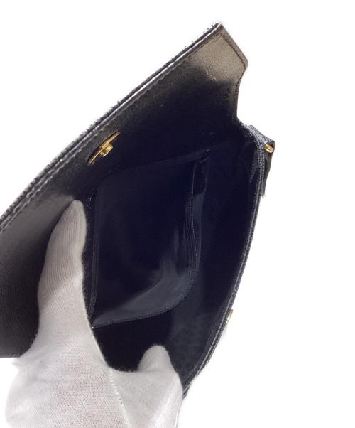Yves Saint Laurent（イヴサンローラン）Yves Saint Laurent (イヴサンローラン) OLD　スタッズショルダーバッグ ブラックの古着・服飾アイテム