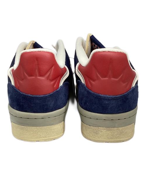 adidas（アディダス）adidas (アディダス) EXTRA BUTTER (エクストラバター) Rivalry Low スニーカー ネイビー×レッド サイズ:US10 未使用品の古着・服飾アイテム