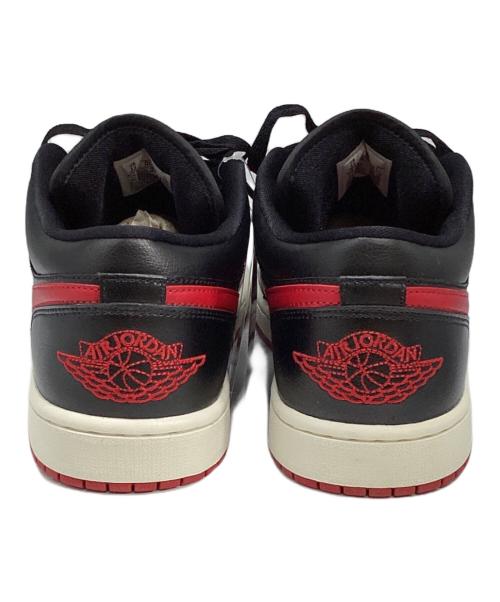 NIKE（ナイキ）NIKE (ナイキ) WMNS AIR JORDAN 1 LOW レッド×ブラック サイズ:US12 未使用品の古着・服飾アイテム