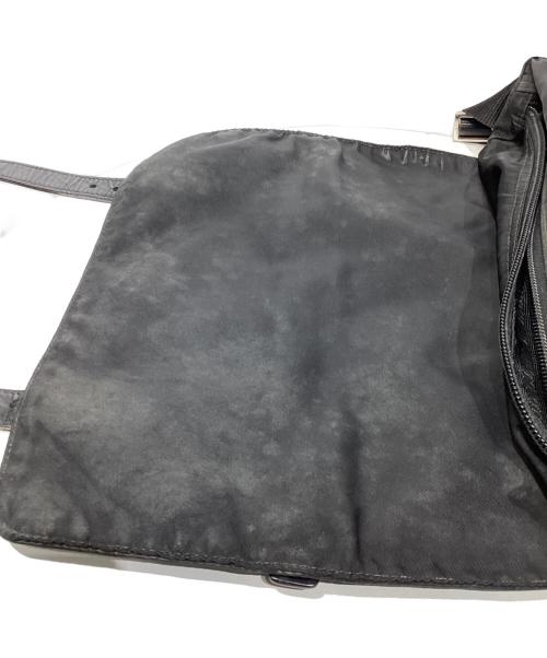 PRADA（プラダ）PRADA (プラダ) ナイロンショルダーバッグ　BT6671 ブラックの古着・服飾アイテム