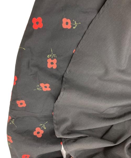 Spick and Span（スピック＆スパン）Spick and Span (スピックアンドスパン) Higuchi *S フラワープリントワンピース ブラック サイズ:36の古着・服飾アイテム