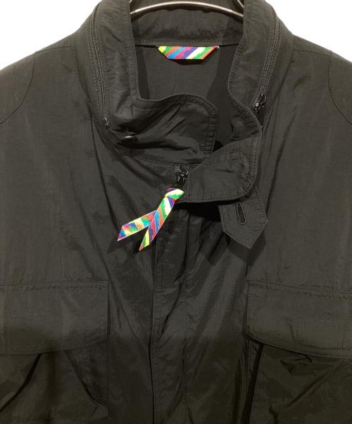 is-ness（イズネス）is-ness (イズネス) WISM (ウィズム) OVER 12POCKETS TACTICAL ジャケット　WISNESSJK01 ブラック サイズ:oneの古着・服飾アイテム