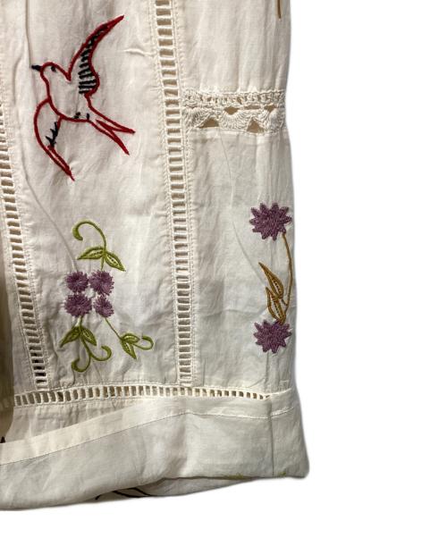 TODAYFUL（トゥデイフル）TODAYFUL (トゥデイフル) Embroidery Patchwork Trousers 12410703 ベージュ サイズ:36の古着・服飾アイテム