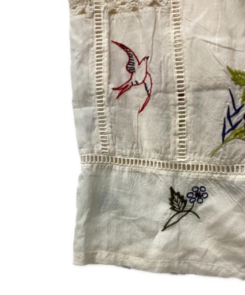 TODAYFUL（トゥデイフル）TODAYFUL (トゥデイフル) Embroidery Patchwork Trousers 12410703 ベージュ サイズ:36の古着・服飾アイテム