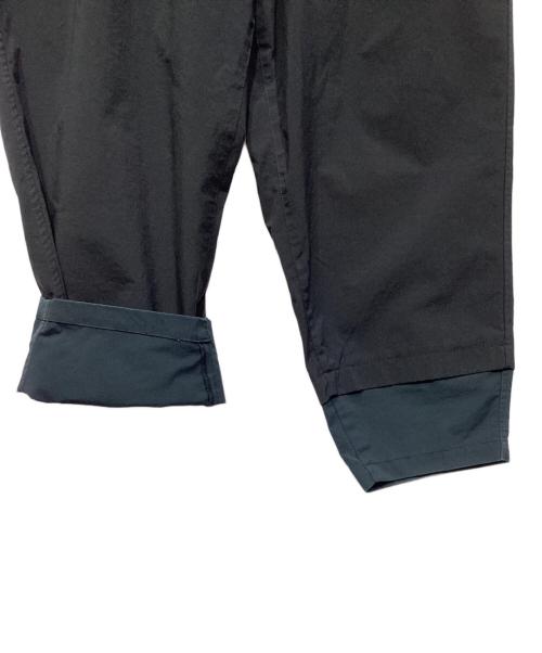 WHITE MOUNTAINEERING（ホワイトマウンテ二アニング）WHITE MOUNTAINEERING (ホワイトマウンテ二アニング) STRETCHED TAPERED SARROUEL PANTS WM2071417 ブラック サイズ:1の古着・服飾アイテム