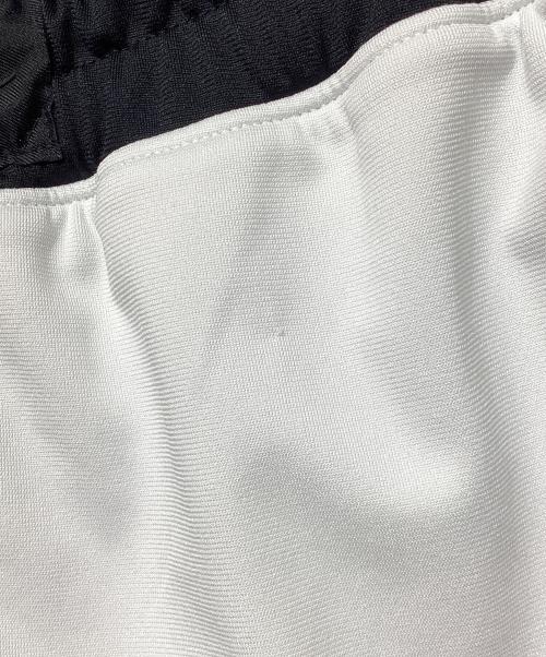 NIKE（ナイキ）NIKE (ナイキ) Fear Of God (フィア・オブ・ゴッド) RG REVERSIBLE SHORT ブラック×ホワイト サイズ:Lの古着・服飾アイテム