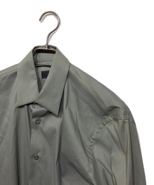 PRADA（プラダ）PRADA (プラダ) ドレスシャツ　UCM608 R102 グレー サイズ:15 1/2の古着・服飾アイテム