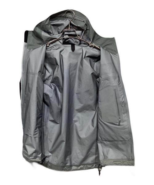 ARC'TERYX（アークテリクス）ARC'TERYX (アークテリクス) BEAMS (ビームス) WABI SABI　GORE-TEX Beta Jacket  グレー サイズ:Sの古着・服飾アイテム
