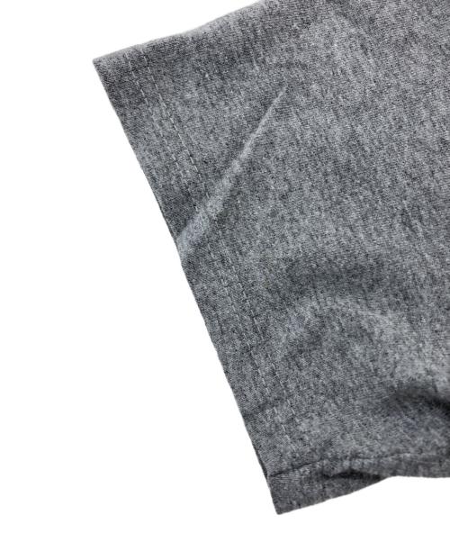 stussy（ステューシー）stussy (ステューシー) BERLIN '89　プリントTシャツ グレー サイズ:Sの古着・服飾アイテム