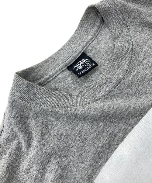 stussy（ステューシー）stussy (ステューシー) BERLIN '89　プリントTシャツ グレー サイズ:Sの古着・服飾アイテム