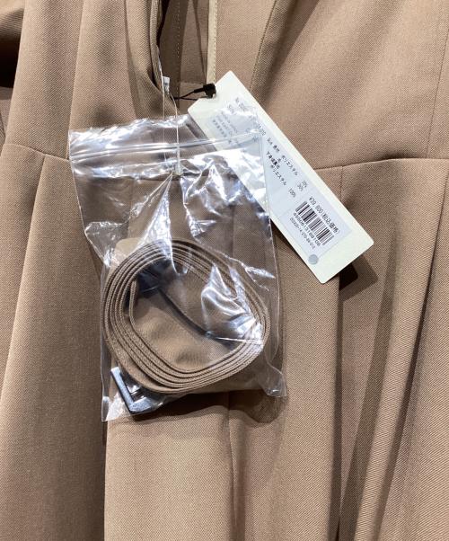 allureville（アルアバイル）allureville (アルアバイル) スタンドカラータックワンピース　20242014270 ブラウン サイズ:1 未使用品の古着・服飾アイテム