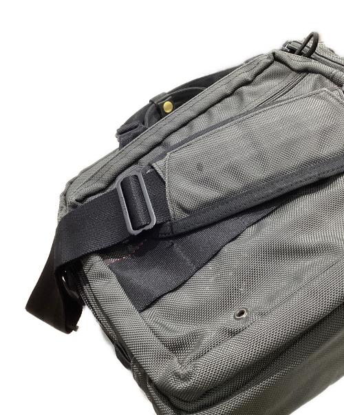 BRIEFING（ブリーフィング）BRIEFING (ブリーフィング) TOMORROW LAND (トゥモローランド) B4ライナー  ビジネスバッグ グレーの古着・服飾アイテム