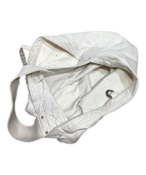 T.T（タイガ タカハシ）T.T (タイガ タカハシ) newsboybag ホワイトの古着・服飾アイテム