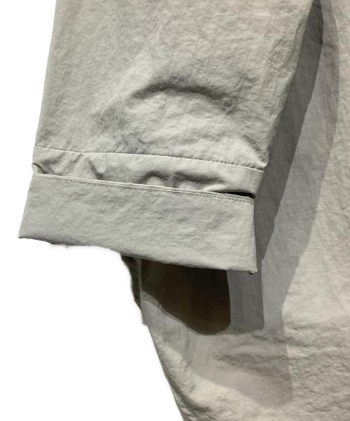 UN3D.（アンスリード）UN3D. (アンスリード) アノラックトップ ベージュ サイズ:36の古着・服飾アイテム