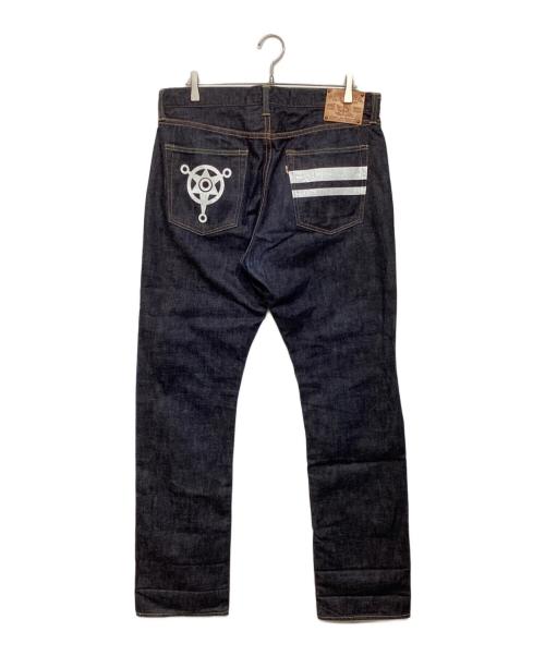 MOMOTARO JEANS（桃太郎ジーンズ）MOMOTARO JEANS (桃太郎ジーンズ) ウルトラマンタロウ　コラボ　デニムパンツ インディゴ サイズ:36の古着・服飾アイテム