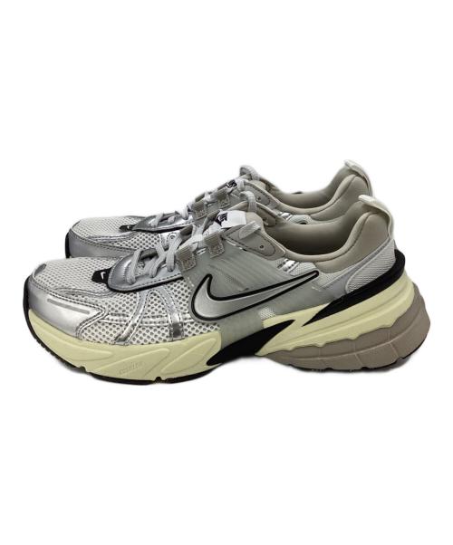 NIKE（ナイキ）NIKE (ナイキ) W V2K RUN FD0736-100 ホワイト サイズ:US7.5の古着・服飾アイテム
