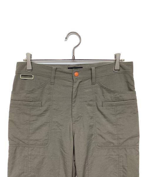 UNDERCOVER（アンダーカバー）UNDERCOVER (アンダーカバー) ナイロンカーゴパンツ　E4513 オリーブ サイズ:1の古着・服飾アイテム