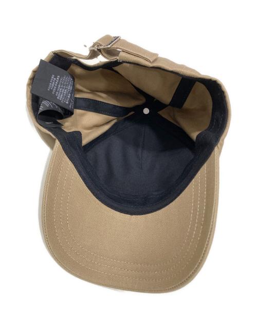 Saint Laurent Paris（サンローランパリ）Saint Laurent Paris (サンローランパリ) エンブロイダリーベースボールキャップ ベージュの古着・服飾アイテム