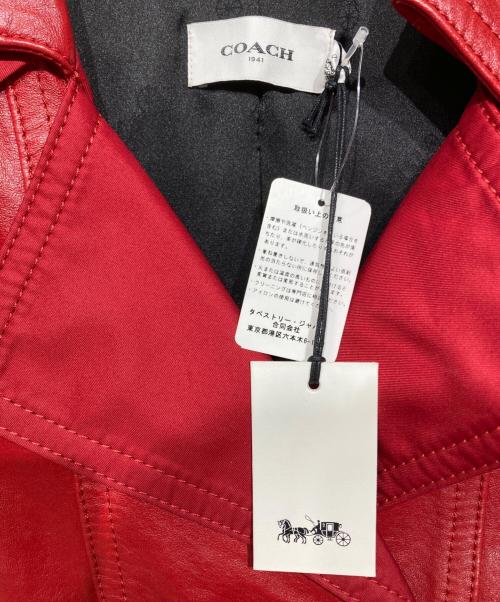 COACH（コーチ）COACH (コーチ) ラムレザー 切替 トレンチコート レッドの古着・服飾アイテム